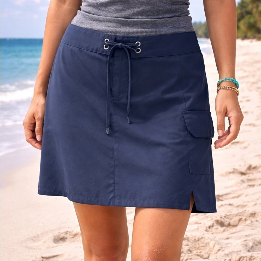 EXCELLENT CONDITION TITLE NINE SIZE 10 CARGO BLUE-GRAY SKORT